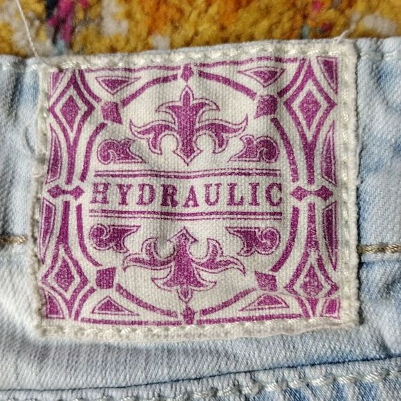 Hydraulic Light Washed Distressed Cuffed Bottom Shorts - Picture 4 of 16